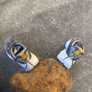 Thick or chunky soled fashion running shoes